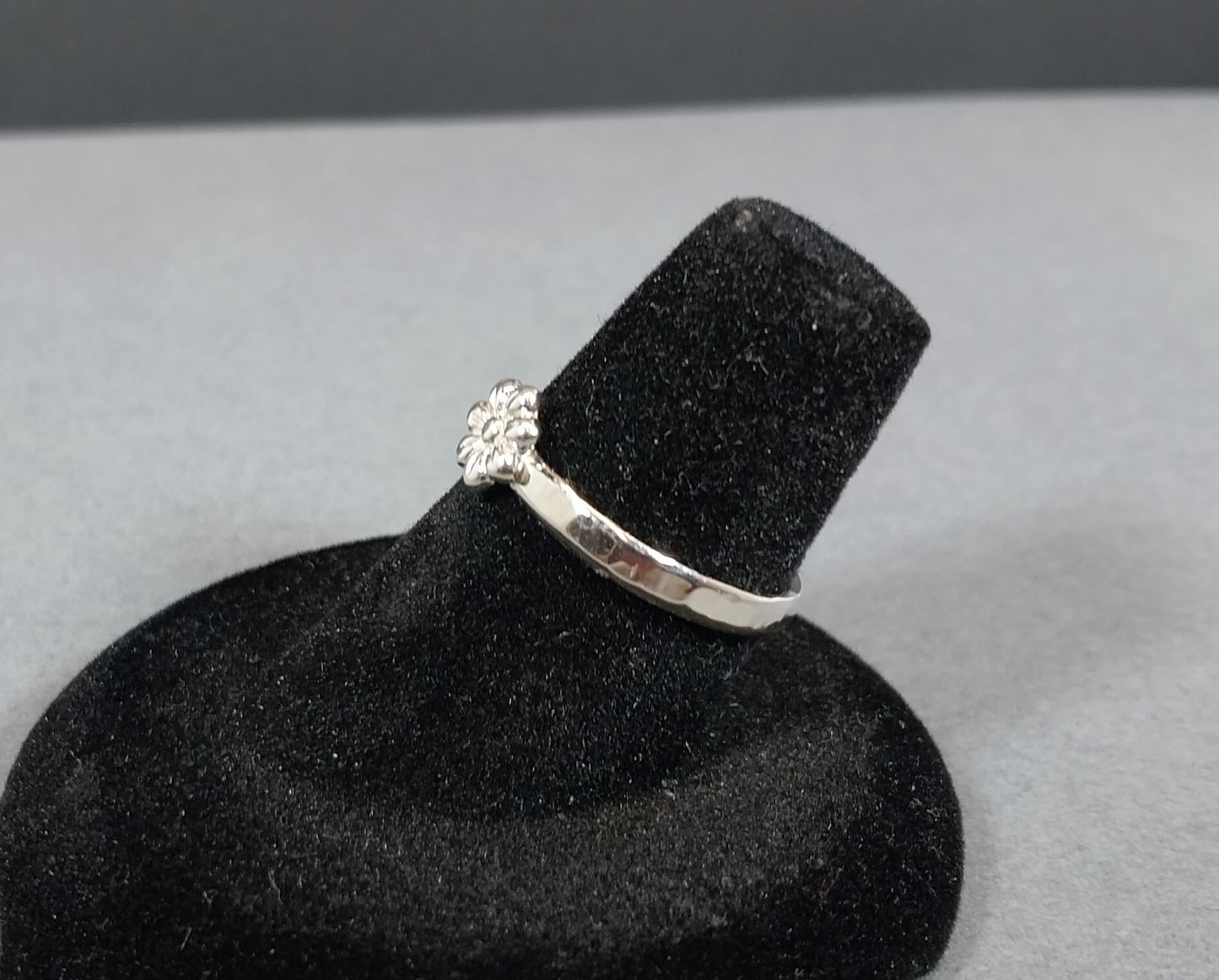 Silver Flower Rings with Hammered bands in Size 6, 7 or 8 W/O