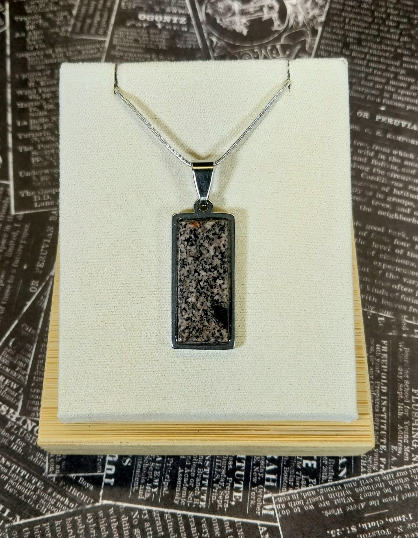 Yooper Stone Necklace, Men or Women, UV Fluorescent Stone, EB114