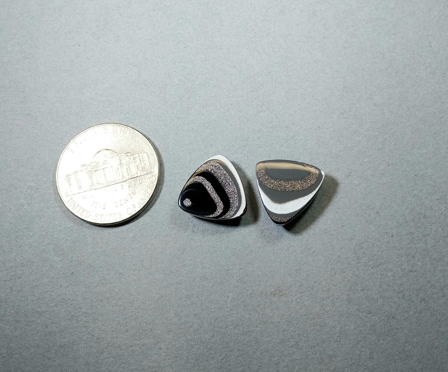 Fordite Cabochon Pair, TINY Triangle Fordite Cabochons, Cabochon Set, Fordite Cabochon Pair, Polished Fordite, Cabochon, Metalsmith Cabochon