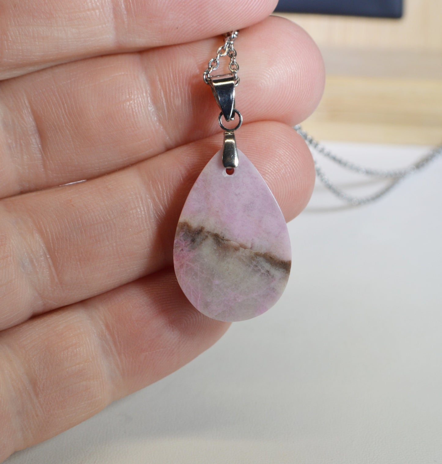 PInk Rhodonite Necklace, Rhodonite Pendant, California Rhodonite, Natural Pink Stone, California Stone, Natural Crystal Necklace, USA, W/O