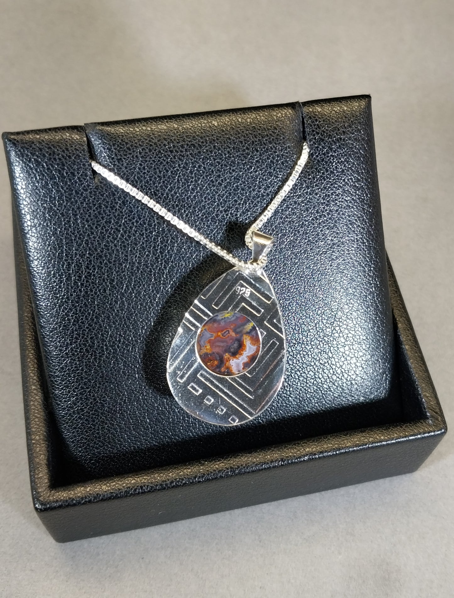 Agate Necklace in Solid Silver Extraordinary Multicolor Cathedral Agate