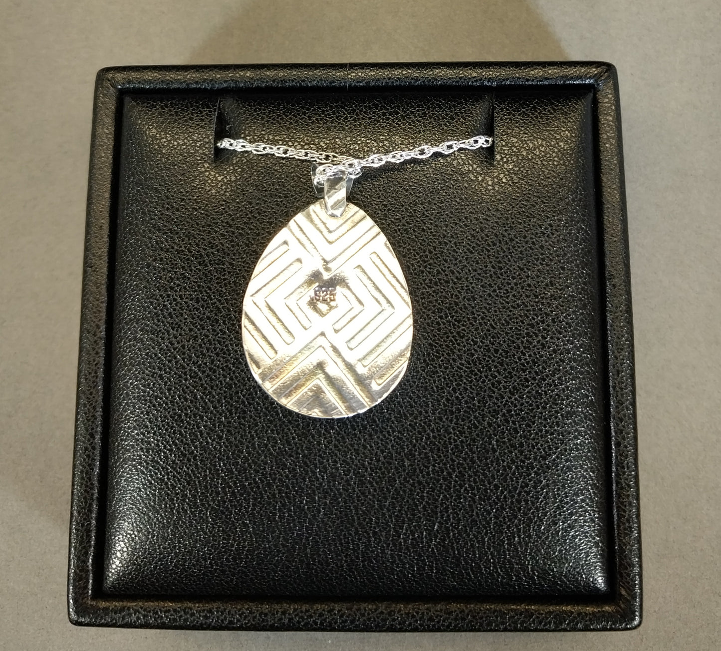 Handcrafted Fordite Necklace Featuring Corvetteite fordite