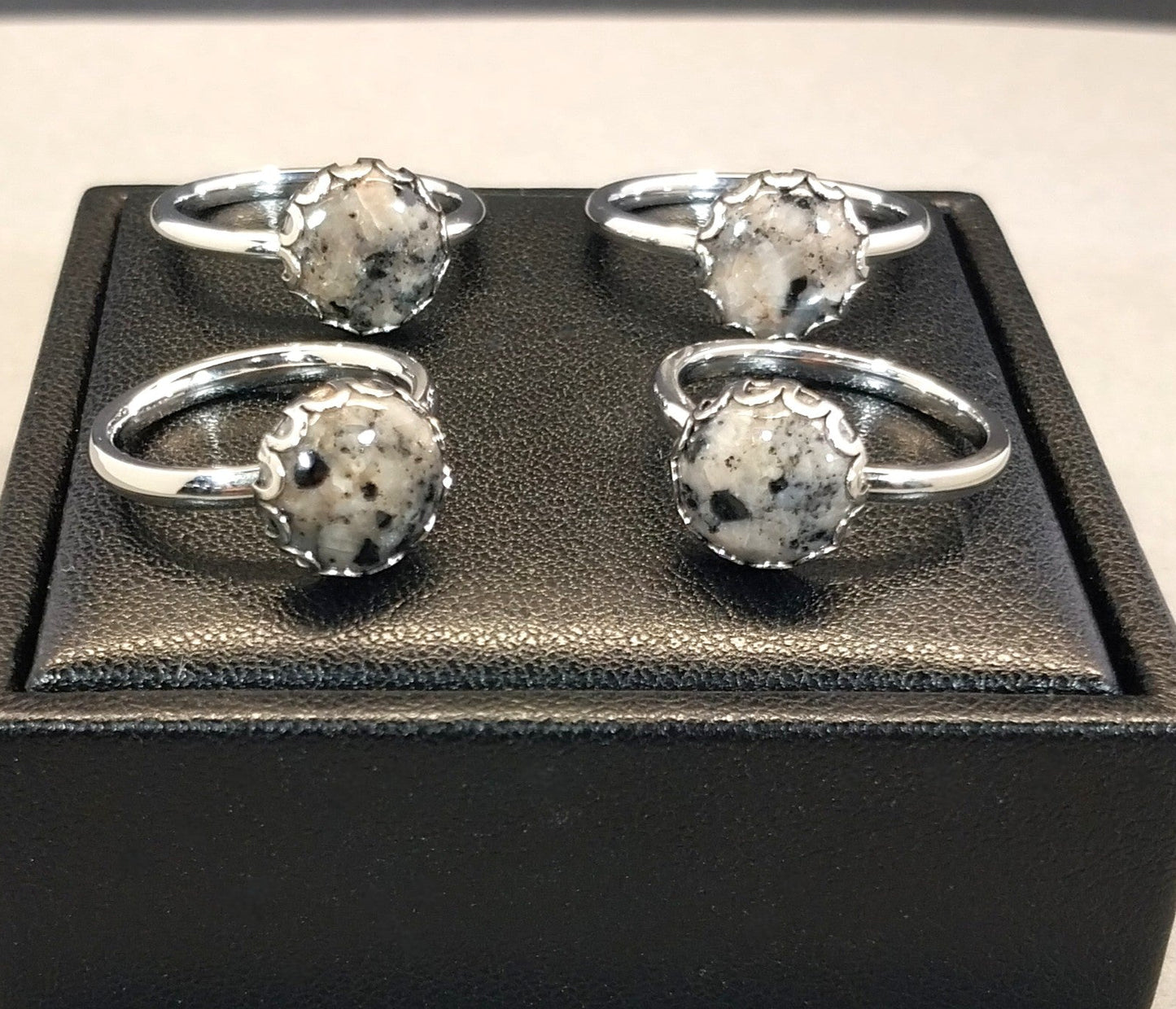 Yooper Stone Rings in Stainless Steel, Very Bright Stones, ET347