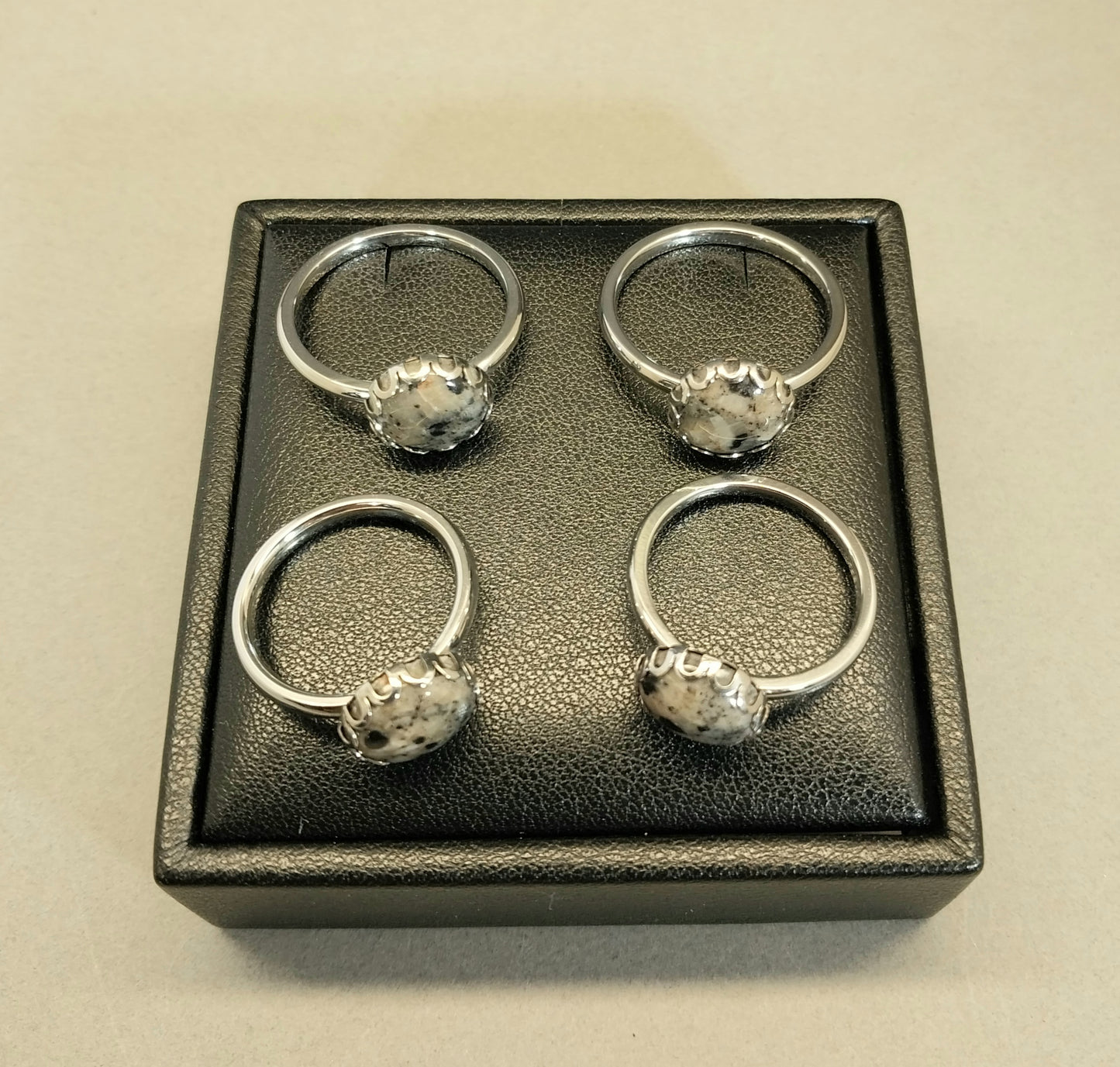 Yooper Stone Rings in Stainless Steel, Very Bright Stones, ET347