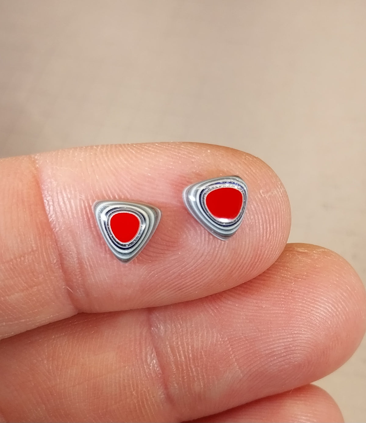 TINY Fordite Triangle Cabochons, EB107