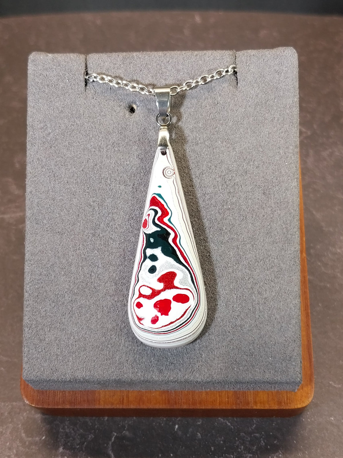 Fordite Necklace, Domed Teardrop Agate EB35