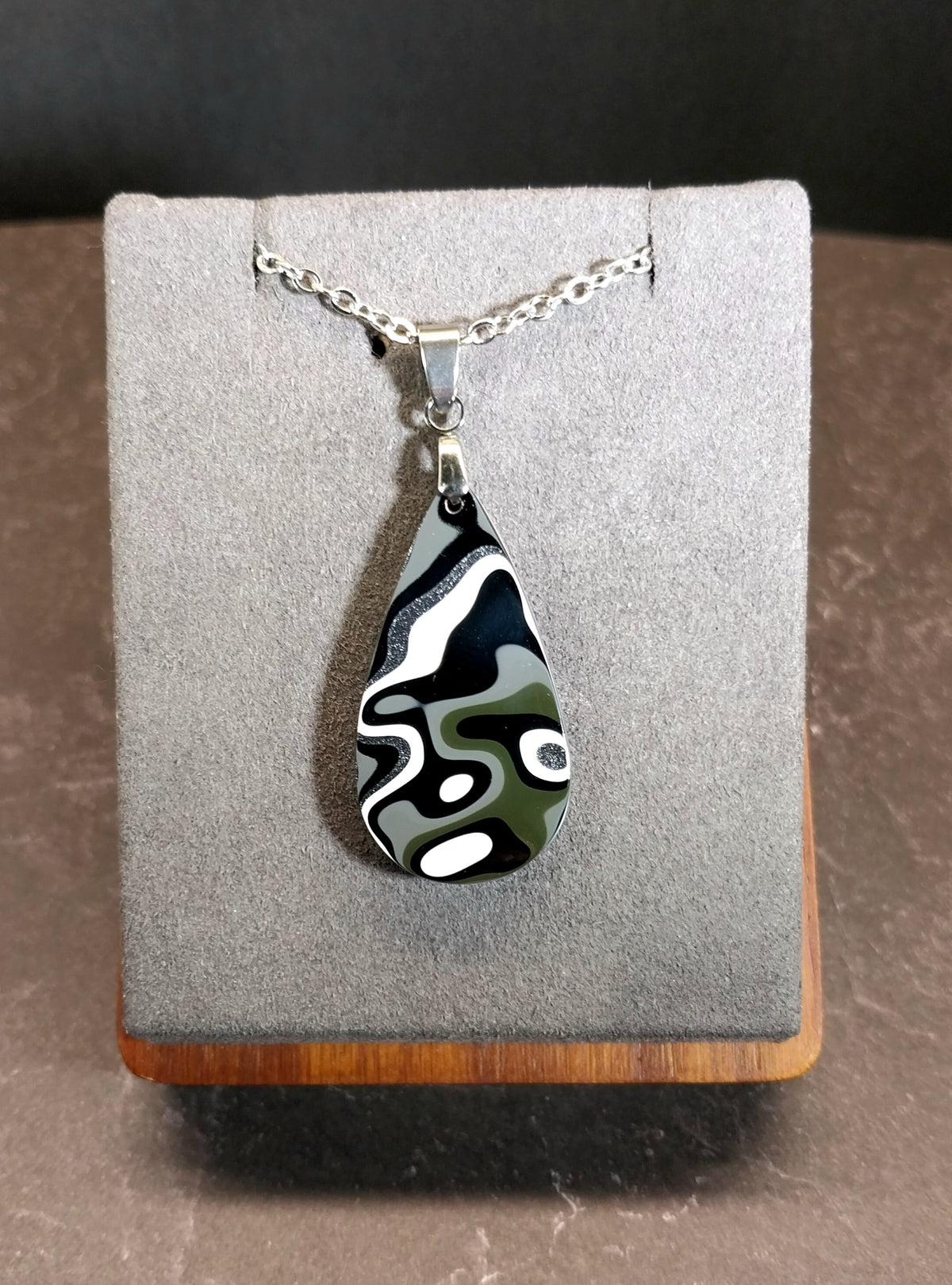 Fordite Necklace, Ohio Motor Agate Pendant Necklace, EB63