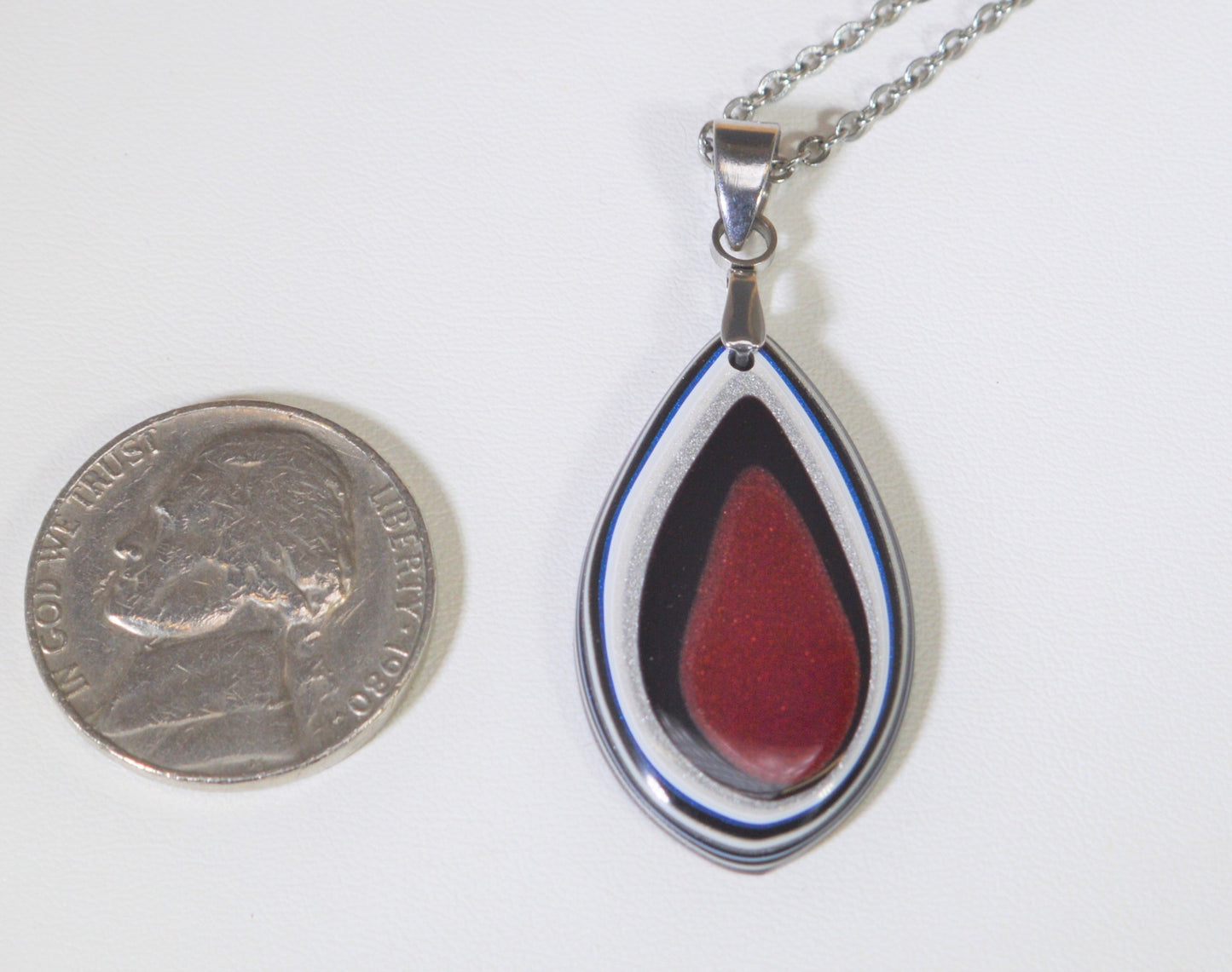 Fordite Necklace, Bright Red, W/O