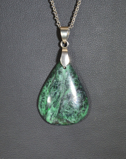 Maw Sit Sit Jade, Jade Necklace, USA Handmade, Green Jade, Beautiful Color, Jade Jewelry, W/O