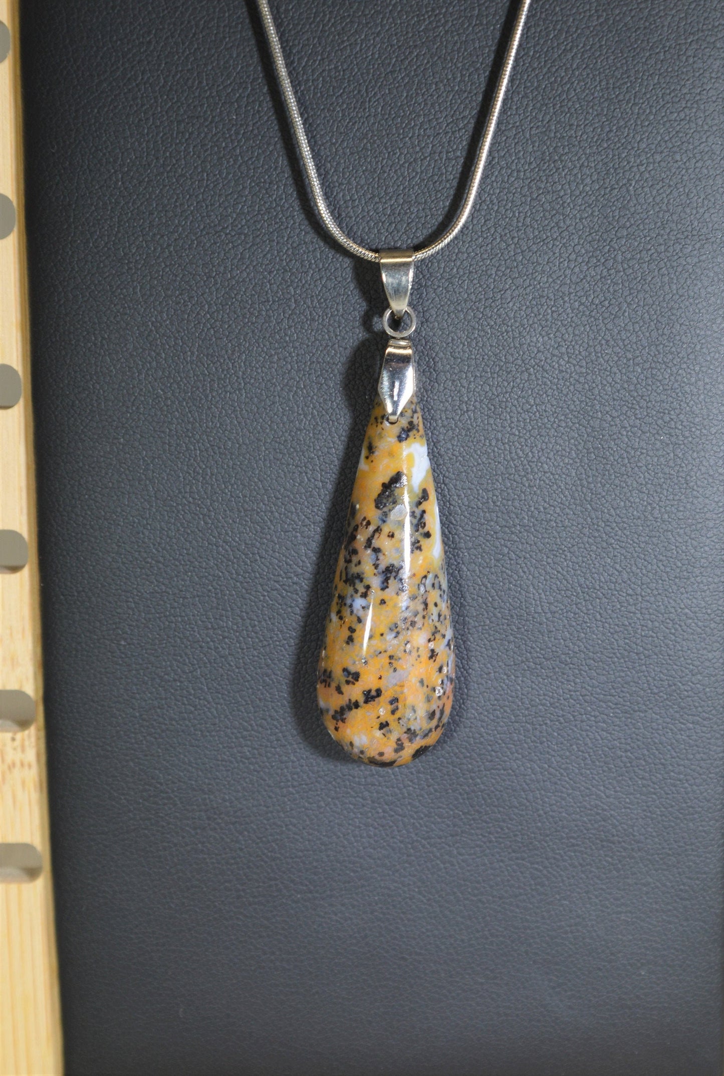 Agate Necklace, Cheetah Agate Necklace, Leopard Print Stone, Cheetah Agate Jewelry, Animal Print Necklace, W/O