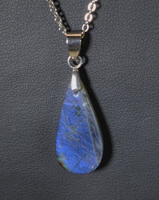 Labradorite Necklace, Blue Flash Labradorite, Labradorite Pendant, W/O